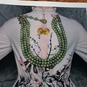 Vintage Green Beaded Necklace & Sunflower Earrings